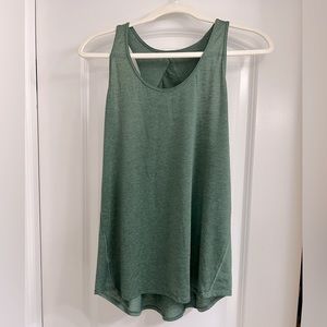 Lululemon tank top size 6